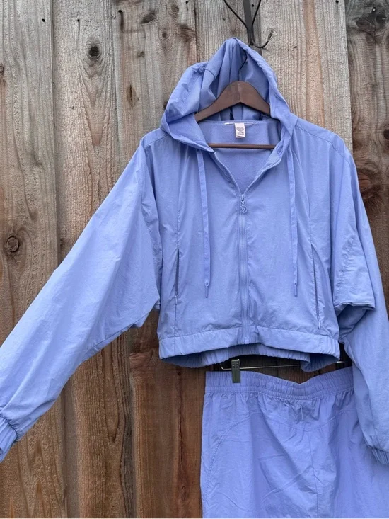 RARE Periwinkle Dolman Jogger Windbreaker Set - Two-Piece Tracksuit 🌿 - Picture 3 of 10